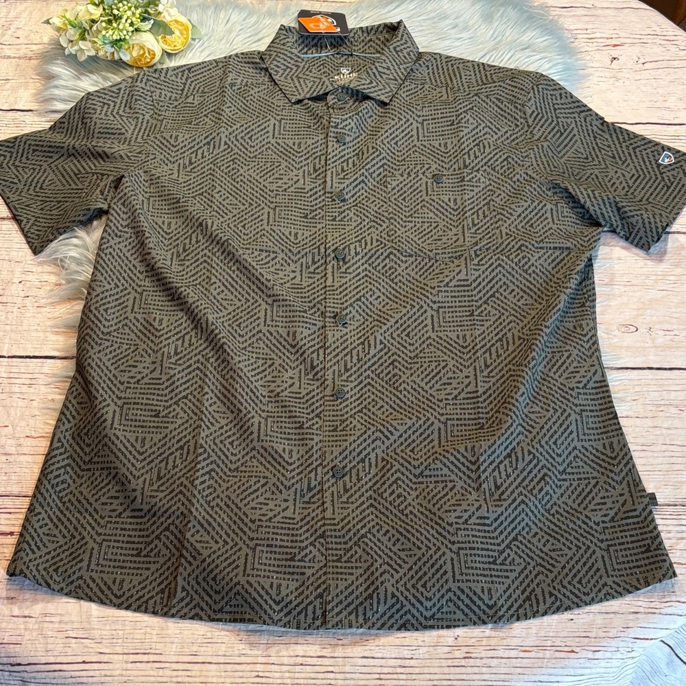 NWT KUHL Short Sleeve Persuadr Button Down Shirt Green Onyx Sz L